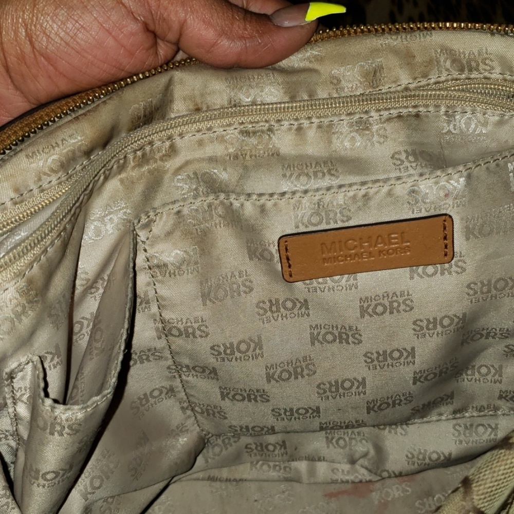 Purse - Picture 3 of 3